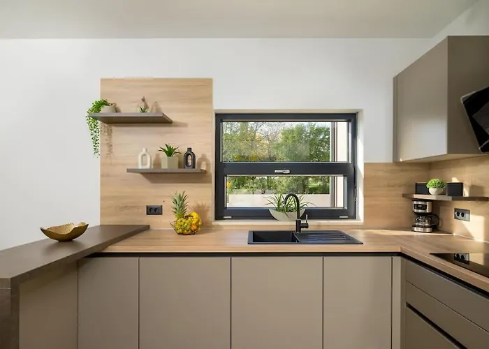 Drandic By Istrialux