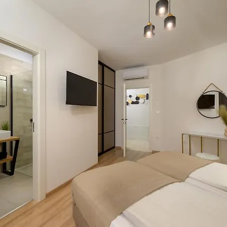 Drandic By Istrialux * Bale